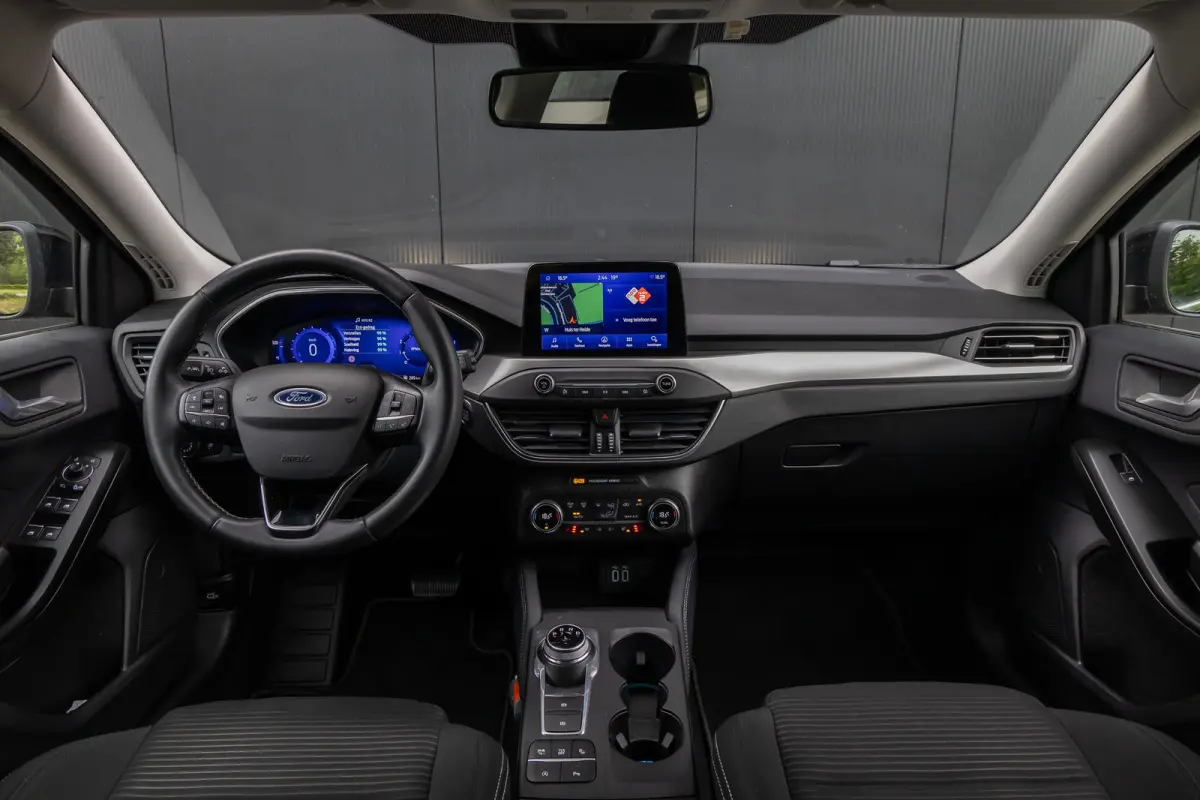 1.0 EcoBoost Titanium Automaat | Adaptieve cruise | Winter-pack | Afn. Trekhaak | Camera | Elec. achterklep | Dodehoek detectie | LED verlichting | Keyless entry | Privacy-glass