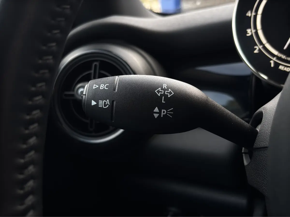 Mini 2.0 S Classic | Org. NL | Leder | Apple Carplay | Camera | Stoelverwarming |