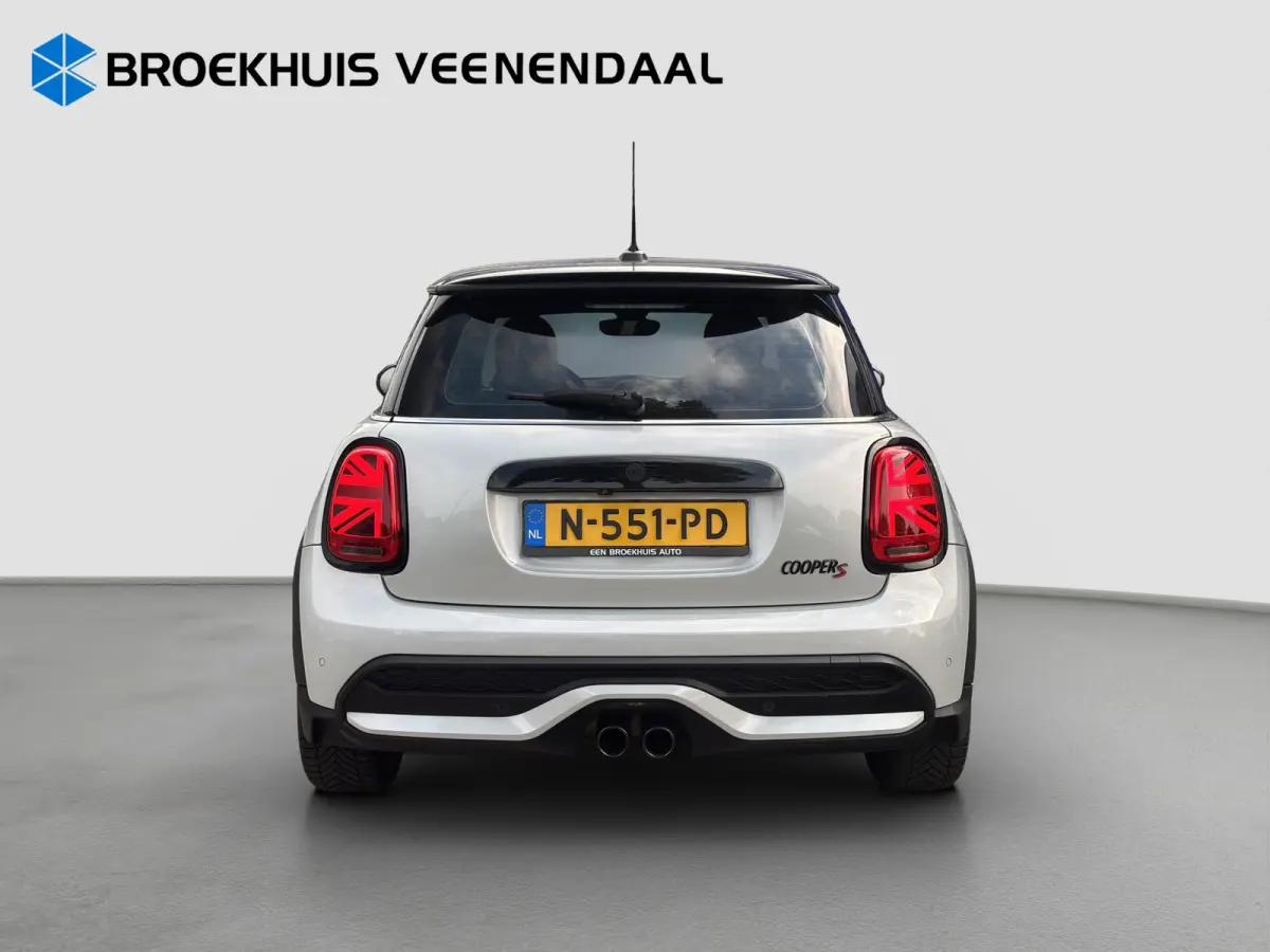 Mini 2.0 S Classic | Org. NL | Leder | Apple Carplay | Camera | Stoelverwarming |