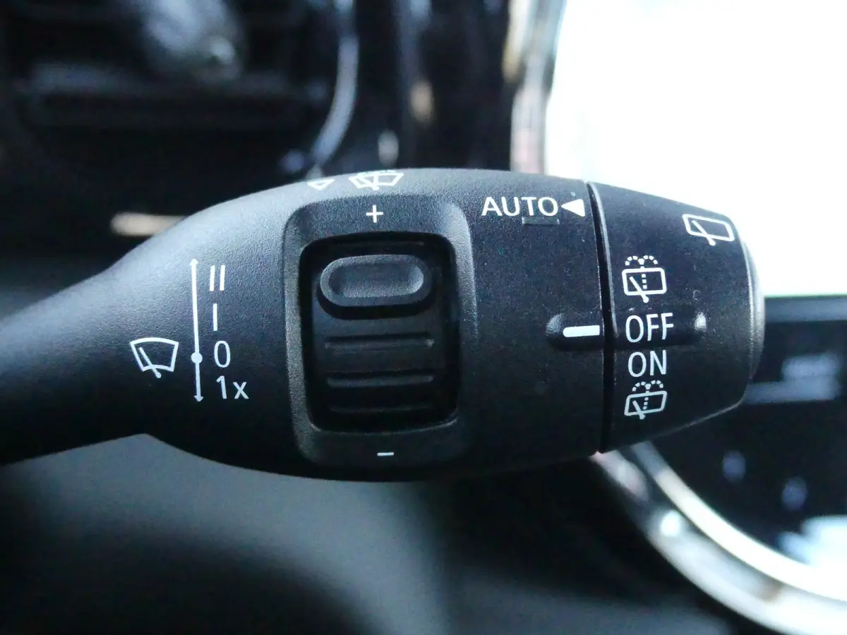 Mini 2.0 S Classic JCW | STOEL+VOORRUITVERWARMING | CAMERA | NAVI | GETINT GLAS | PARKEERSENSOREN | KEYLESS ENTRY/START |