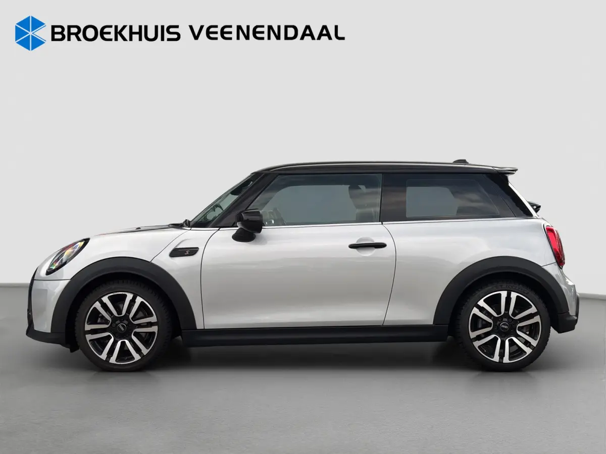 Mini 2.0 S Classic | Org. NL | Leder | Apple Carplay | Camera | Stoelverwarming |