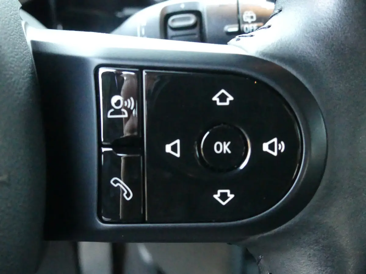 Mini 2.0 S Classic JCW | STOEL+VOORRUITVERWARMING | CAMERA | NAVI | GETINT GLAS | PARKEERSENSOREN | KEYLESS ENTRY/START |