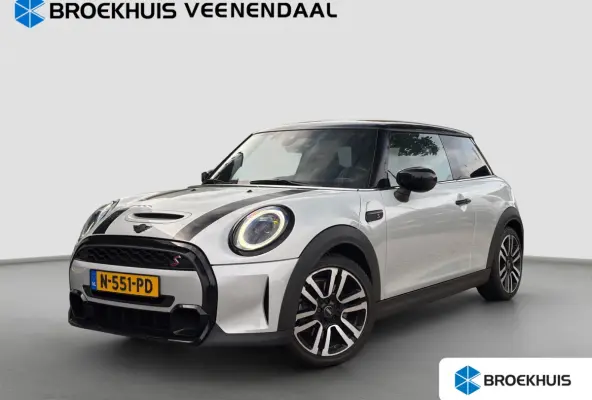 Mini 2.0 S Classic | Org. NL | Leder | Apple Carplay | Camera | Stoelverwarming |