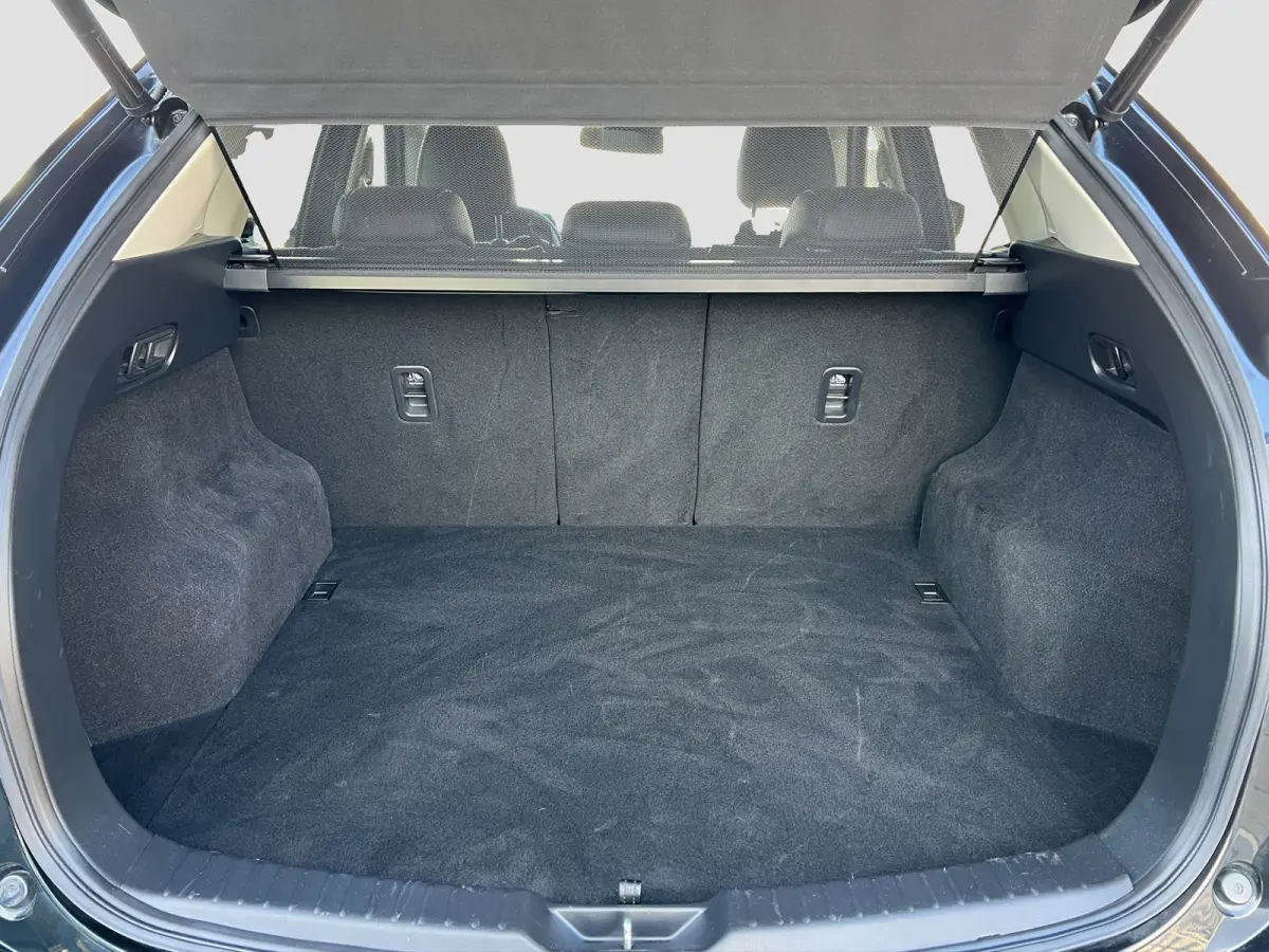 2.0 SkyActiv-G 165 Newground Automaat | 360 graden camera | Adaptive cruise control | Elektrische achterklep | Bestuurdersstoel met geheugen | Half leder | Stoelverwarming | Dodehoek detecti