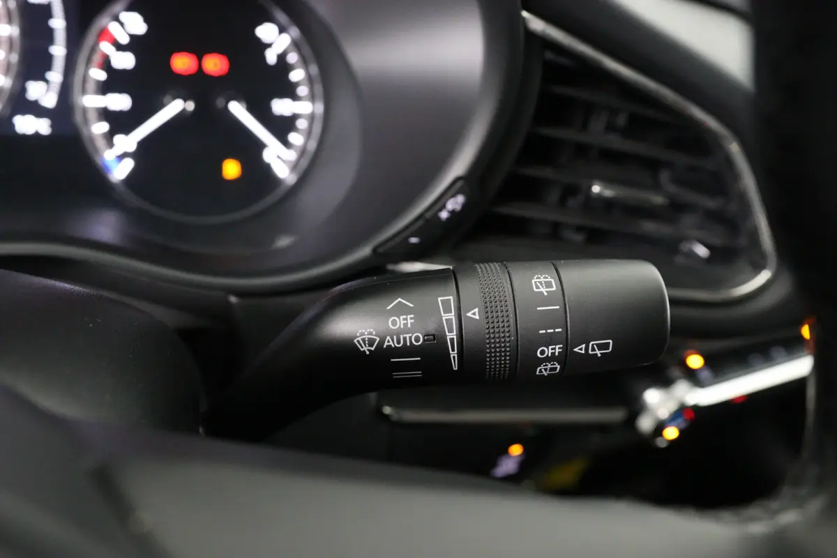 2.0 e-SkyActiv-X M Hybrid Sportive | Dealer Onderhouden! | 1e Eigenaar! | LED | Bose | Trekhaak | Clima | Camera | Stoelverwarming | Cruise Adaptive | Keyless | HUD