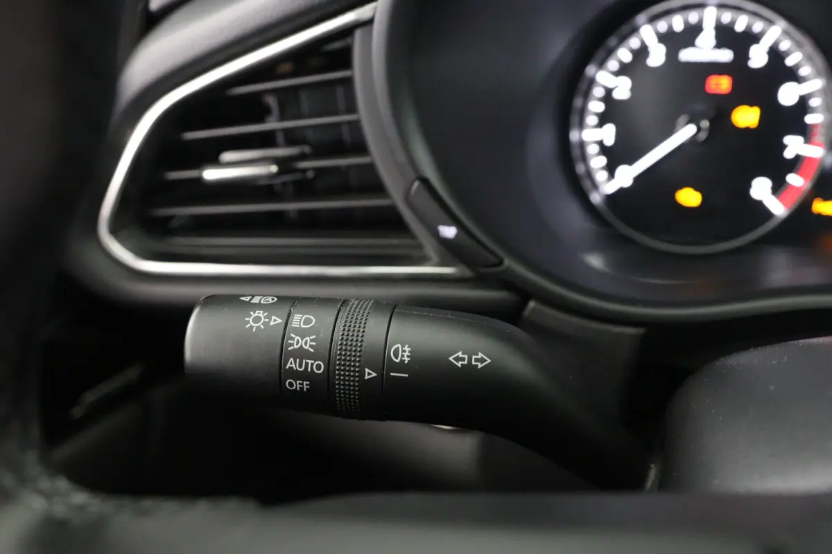 2.0 e-SkyActiv-X M Hybrid Sportive | Dealer Onderhouden! | 1e Eigenaar! | LED | Bose | Trekhaak | Clima | Camera | Stoelverwarming | Cruise Adaptive | Keyless | HUD