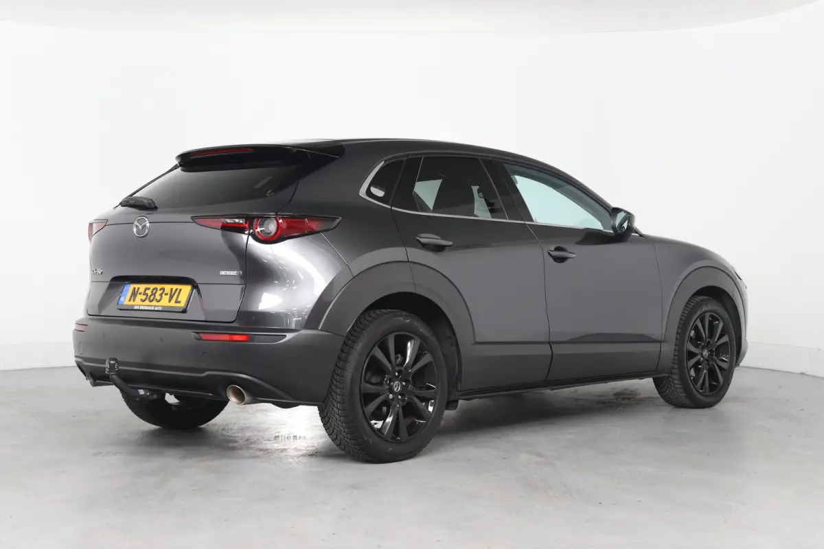 2.0 e-SkyActiv-X M Hybrid Sportive | Dealer Onderhouden! | 1e Eigenaar! | LED | Bose | Trekhaak | Clima | Camera | Stoelverwarming | Cruise Adaptive | Keyless | HUD