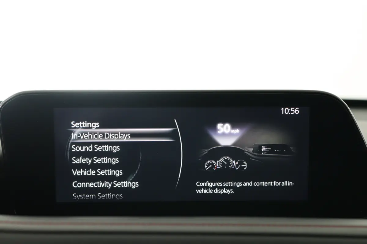 2.0 e-SkyActiv-X M Hybrid Sportive | Dealer Onderhouden! | 1e Eigenaar! | LED | Bose | Trekhaak | Clima | Camera | Stoelverwarming | Cruise Adaptive | Keyless | HUD
