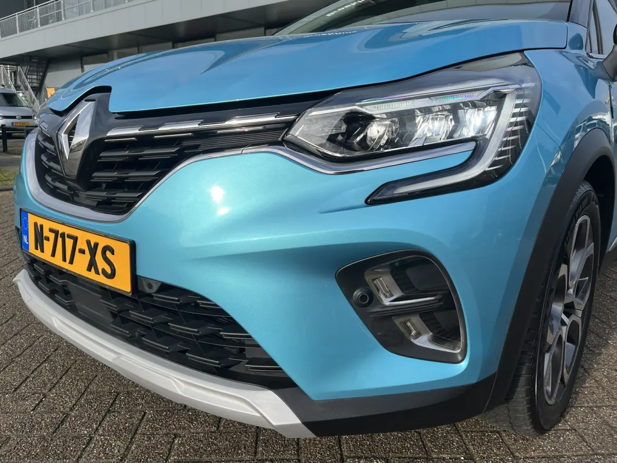 1.6 E-Tech Plug-in Hybrid 160 Business | Half leder | Camera | LED verlichting | Cruise controle | 18'' velgen | Parkeersensoren voor en achter | Climate controle | Keyless entry | Navigatie