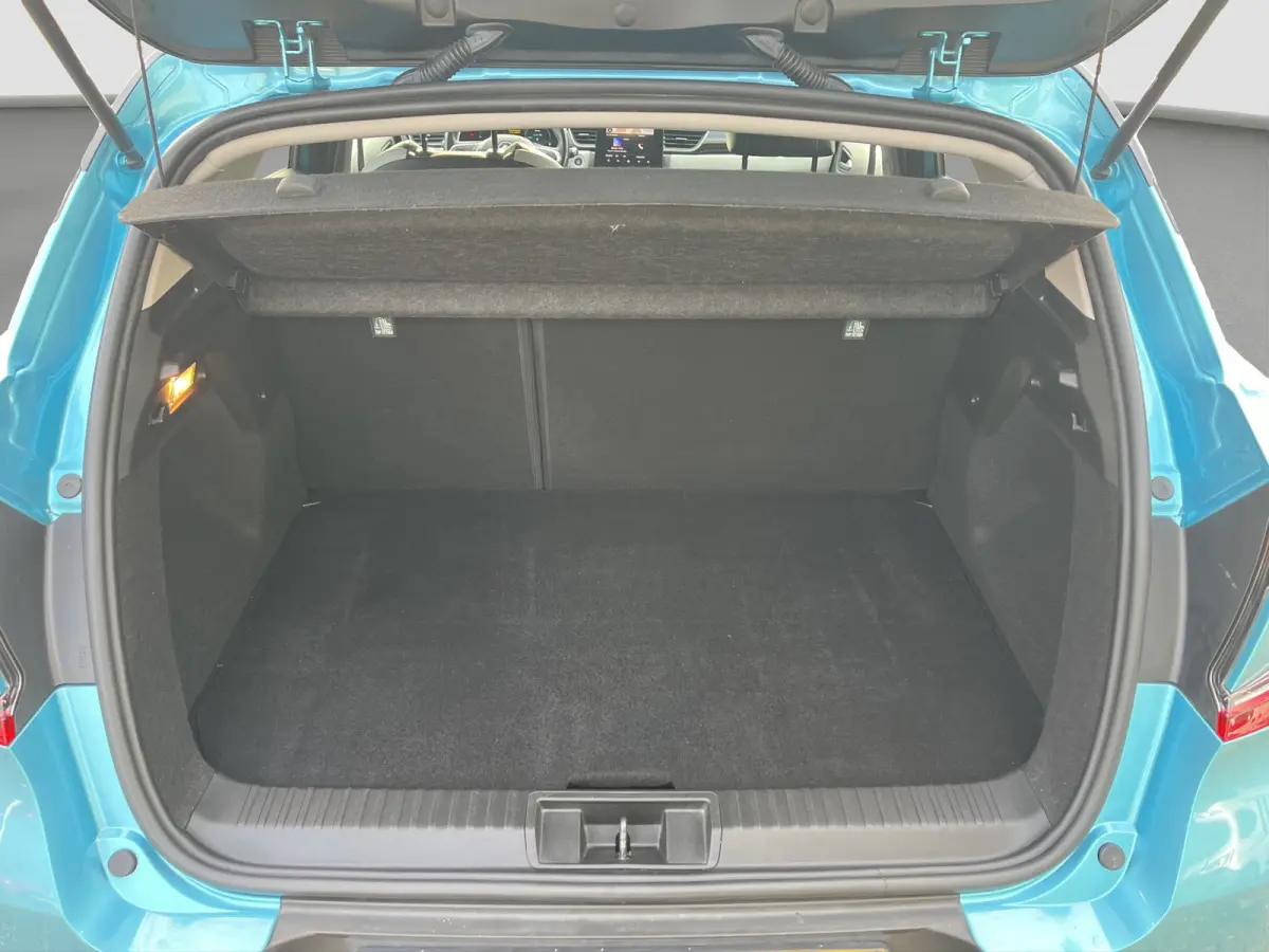 1.6 E-Tech Plug-in Hybrid 160 Business | Half leder | Camera | LED verlichting | Cruise controle | 18'' velgen | Parkeersensoren voor en achter | Climate controle | Keyless entry | Navigatie
