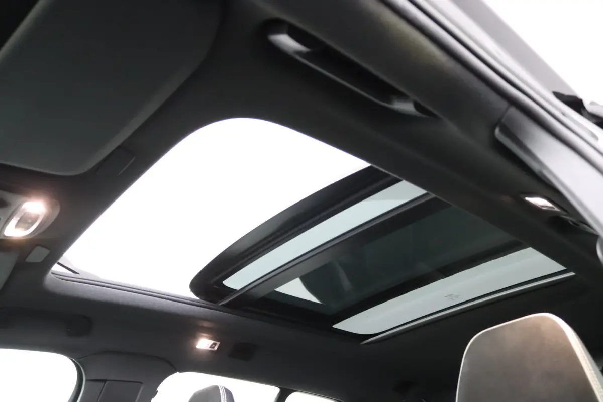 T4 R-Design | Panoramadak | SoH 86% | BLIS | 360 Camera | Adaptive Cruise | Harman/Kardon |