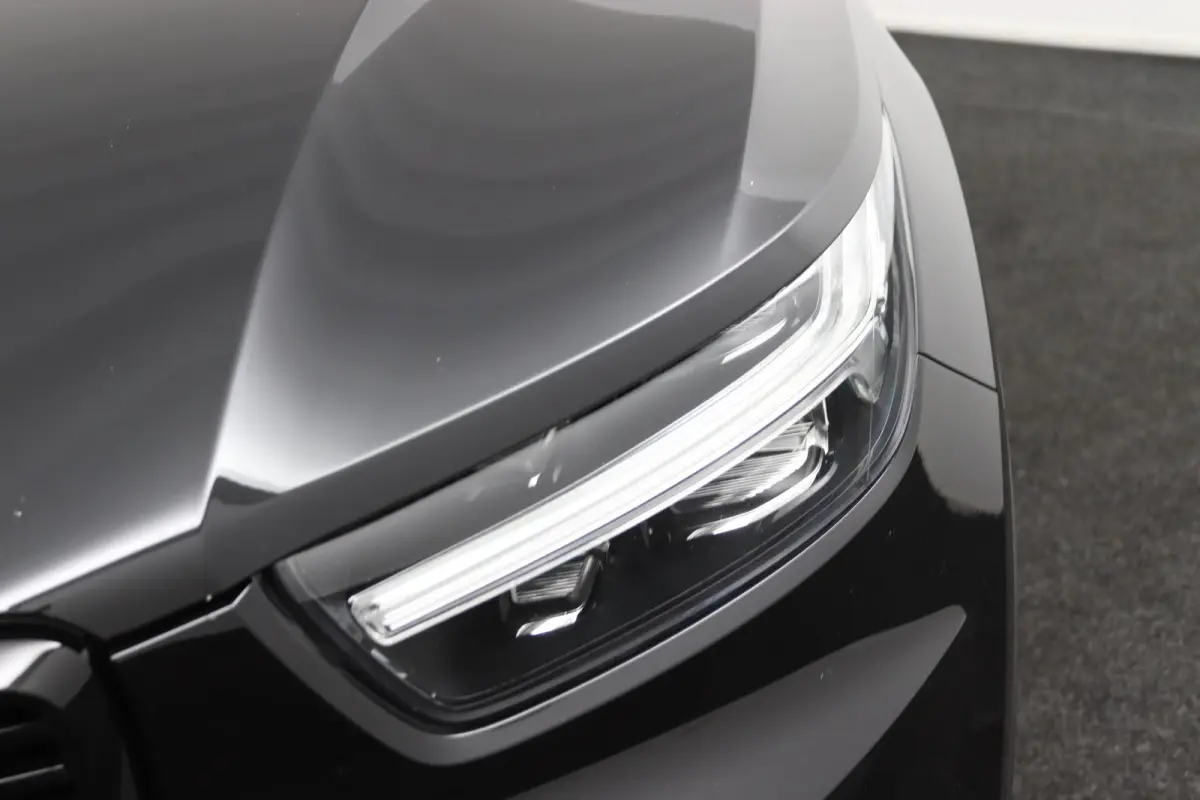 T4 R-Design | Panoramadak | SoH 86% | BLIS | 360 Camera | Adaptive Cruise | Harman/Kardon |