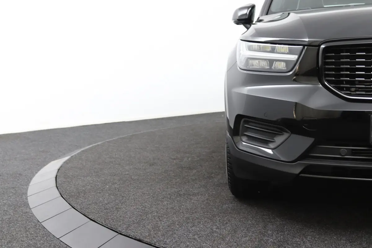 T4 R-Design | Panoramadak | SoH 86% | BLIS | 360 Camera | Adaptive Cruise | Harman/Kardon |