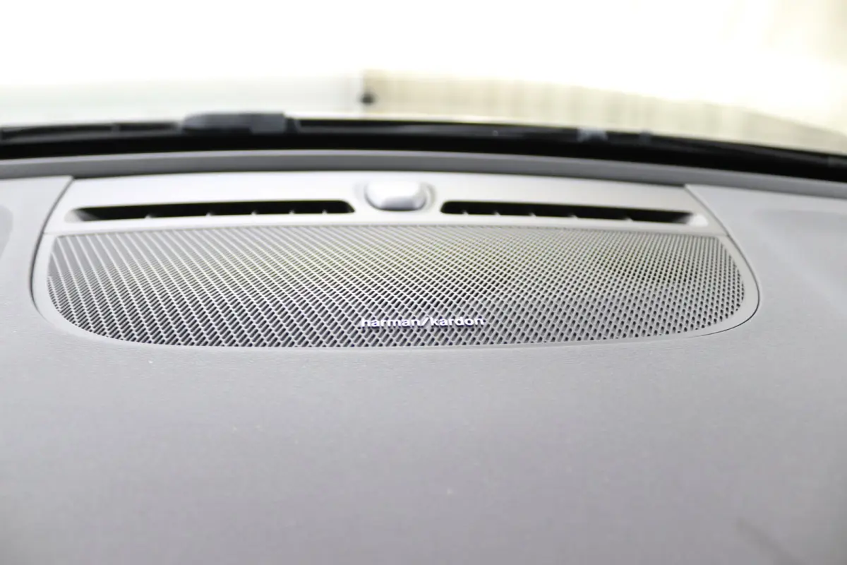 T4 R-Design | Panoramadak | SoH 86% | BLIS | 360 Camera | Adaptive Cruise | Harman/Kardon |
