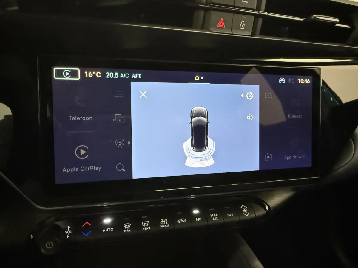 Elettrica Automaat 156PK Adaptieve Cruise Control LMV 18 inch Full Led Matrix Parkeer sensoren Navigatie Apple Carplay / Android auto  Climate Control
