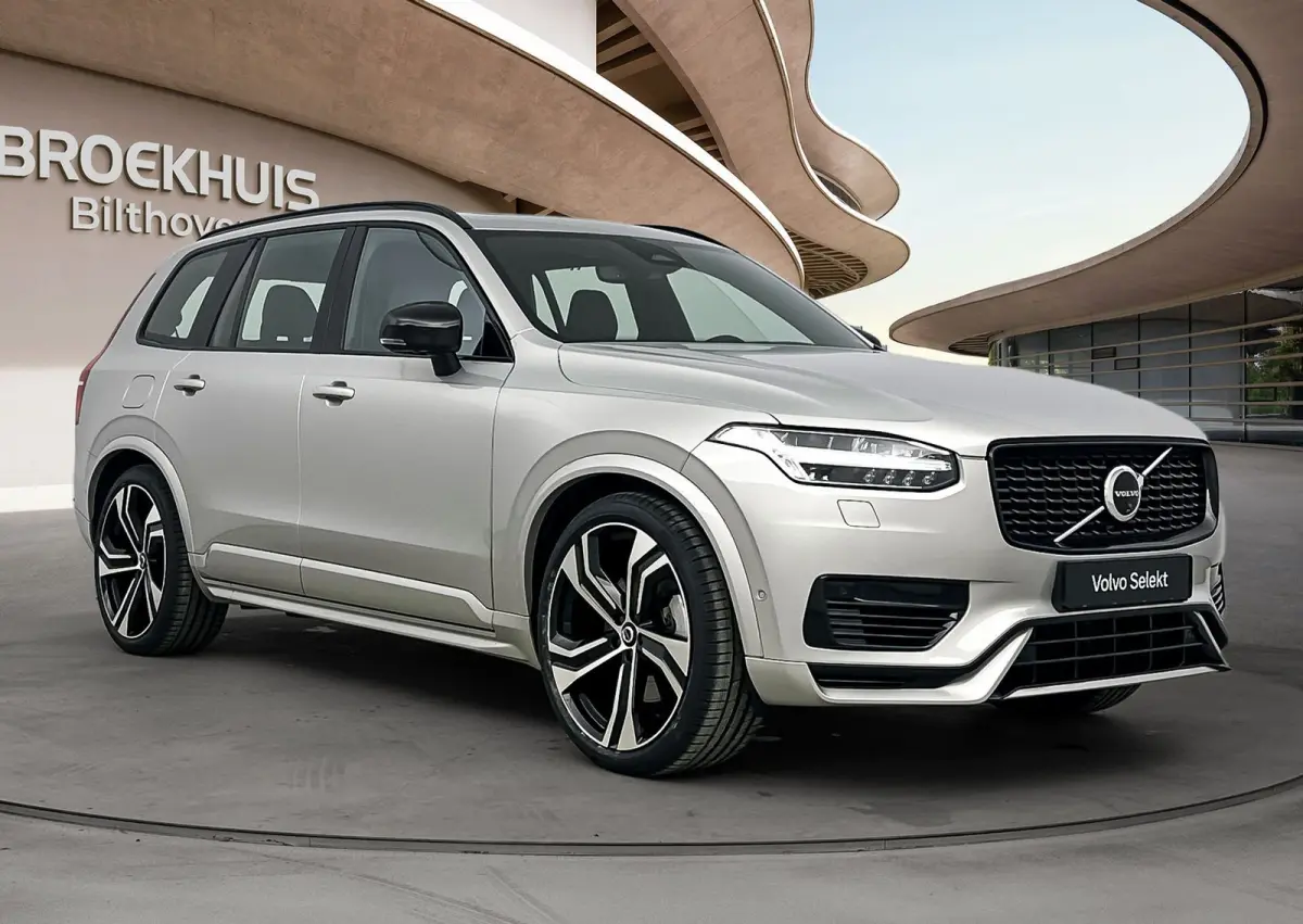 2.0 T8 Recharge AWD Ultimate Dark | Trekhaak | Bower & Wilkins Audio | Gelamineerd Glas | Luchtvering | PDC V+A+ 360 camera | Sportstoelen | 22 inch LM |
