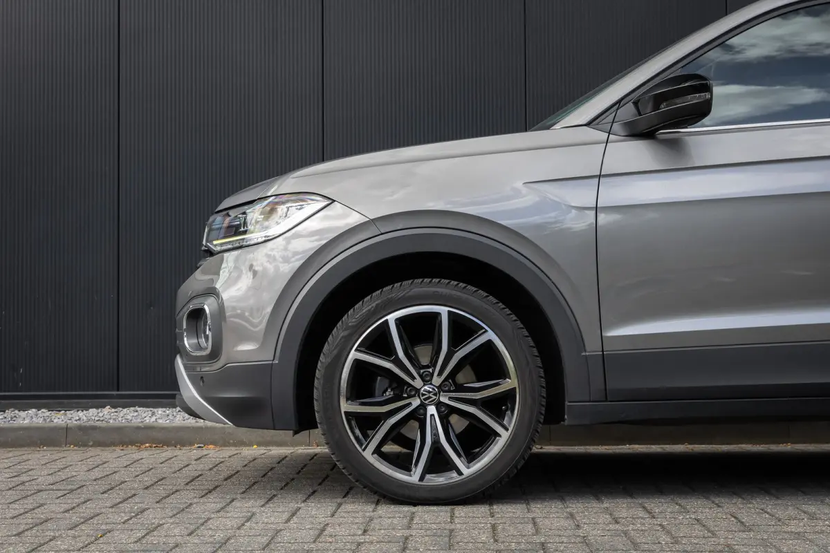 1.5 TSI Style Business R | Camera | BLIS | Beats audio | Dodehoek Detectie | Trekhaak | Keylles | Apple Carplay | 4-season banden | Stoelverwarming | Digidash | 100% Netjes Onderhouden |