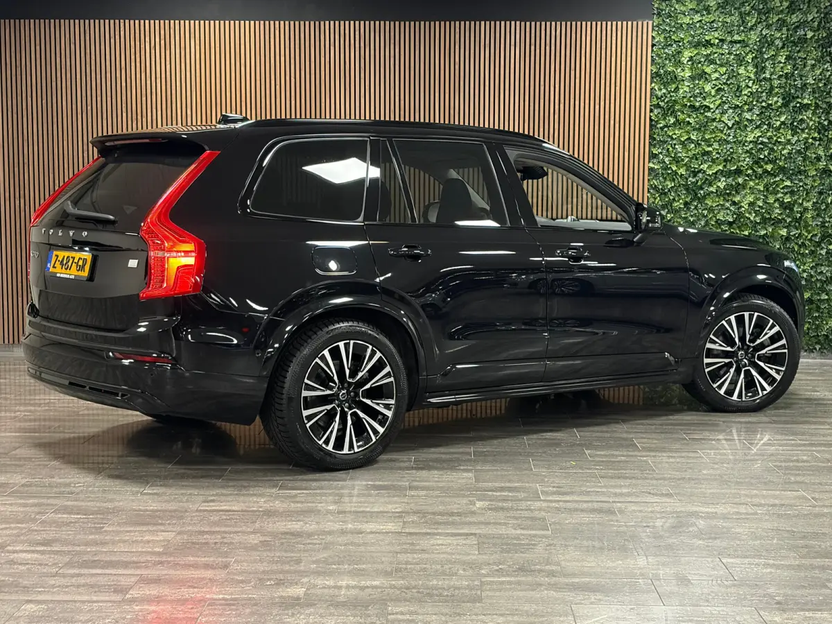 T8 AWD Recharge Ulta Dark | Full Option! | Bowers & Wilkins | Luchtvering | Stoelventilatie | Trekhaak | 360 Camera | Head-Up Display | Stoelmassage | 455pk | Adaptieve Cruise Control | Stoe