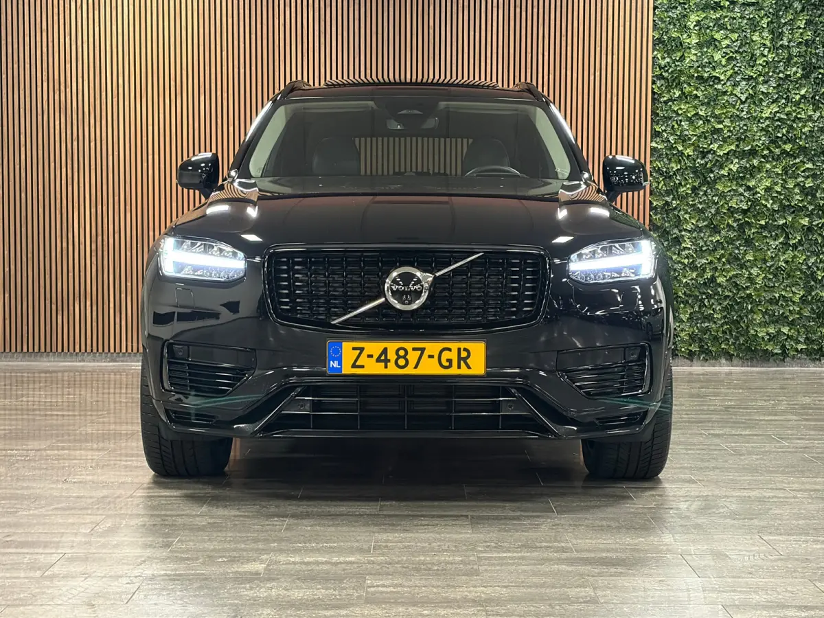 T8 AWD Recharge Ulta Dark | Full Option! | Bowers & Wilkins | Luchtvering | Stoelventilatie | Trekhaak | 360 Camera | Head-Up Display | Stoelmassage | 455pk | Adaptieve Cruise Control | Stoe