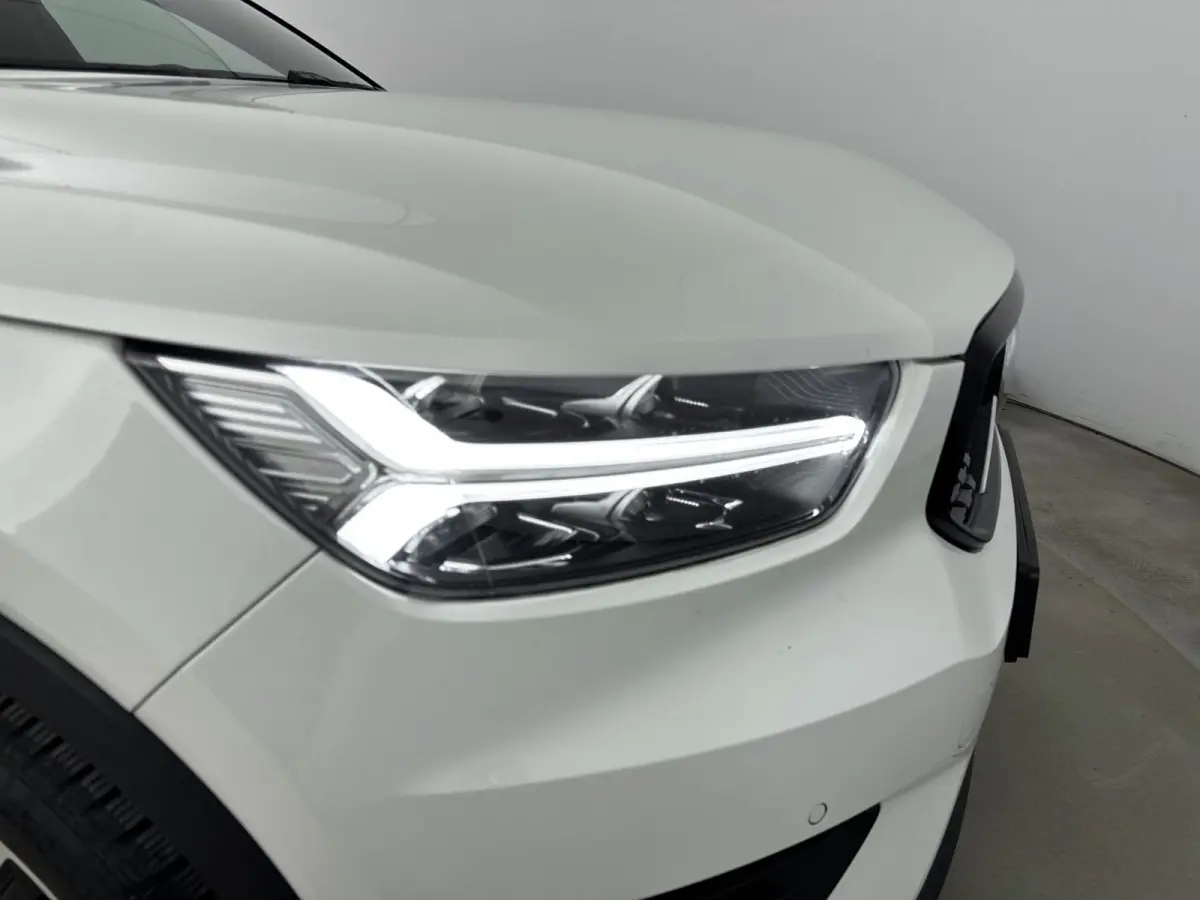 1.5 T5 R-Design | Trekhaak | Pannoramadak | PDC V+A en Camera | Adaptive Cruiscontrol | Stoel + Stuurverwarming | Extra Getint Glas |
