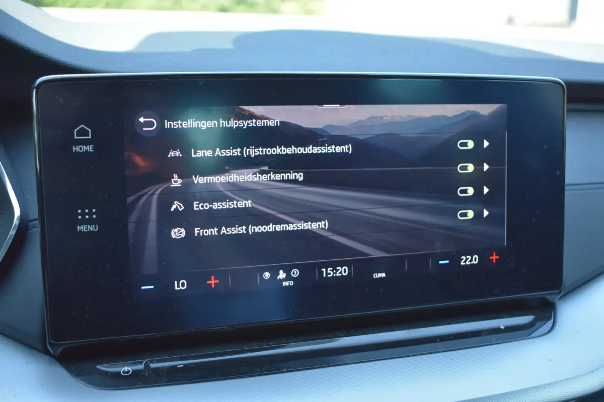 1.0 TSI 110PK Sport Business | APP. CONNECT | CRUISE CONTROL | NAVIGATIE | FULL LED | DAB+ | AIRCO