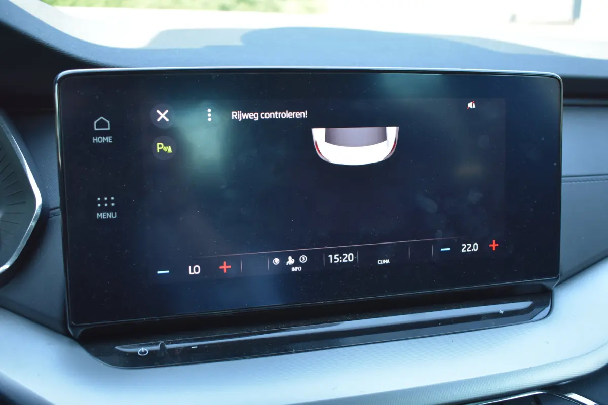1.0 TSI 110PK Sport Business | APP. CONNECT | CRUISE CONTROL | NAVIGATIE | FULL LED | DAB+ | AIRCO