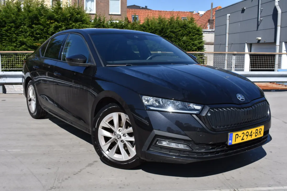 1.0 TSI 110PK Sport Business | APP. CONNECT | CRUISE CONTROL | NAVIGATIE | FULL LED | DAB+ | AIRCO