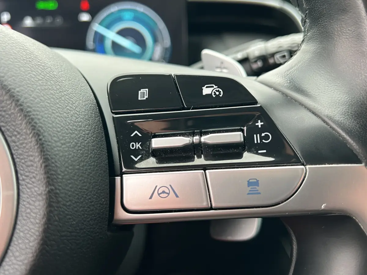 1.6 T-GDI 265pk PHEV Premium 4WD | Leder | Carplay | Climate | Keyless | Navigatie | Elek. Klep | Full - Led | 360 Camera | KRELL Audio | Elek. Stoelen | 19" Lichtmetaal | Winterpakket | Sto