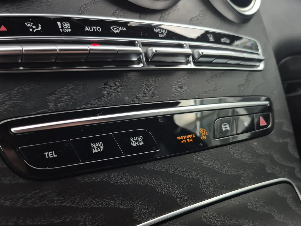 4MATIC Business Solution AMG Camera | Full LED | Elektr. Achterklep | Stoelverwarming | Full map navigatie | Carplay/android auto |