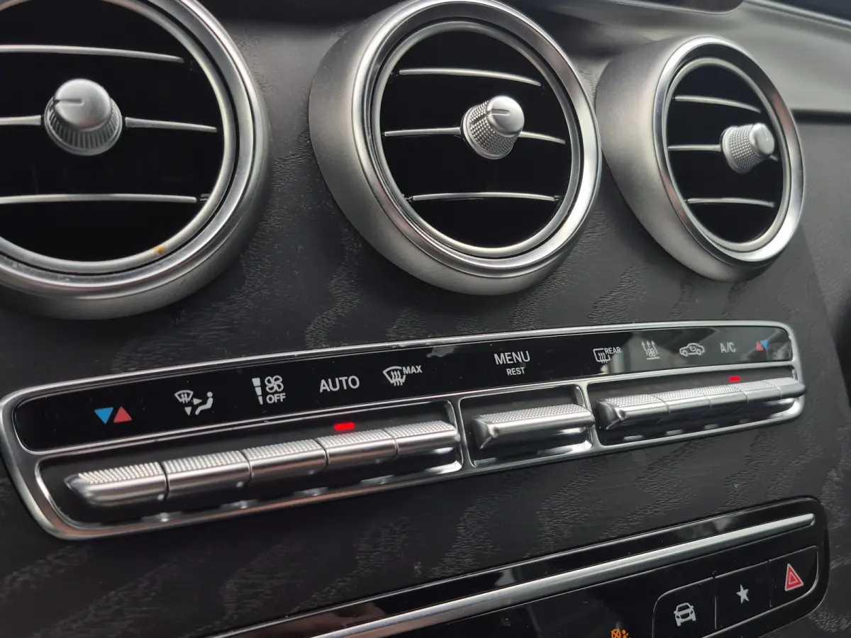 4MATIC Business Solution AMG Camera | Full LED | Elektr. Achterklep | Stoelverwarming | Full map navigatie | Carplay/android auto |