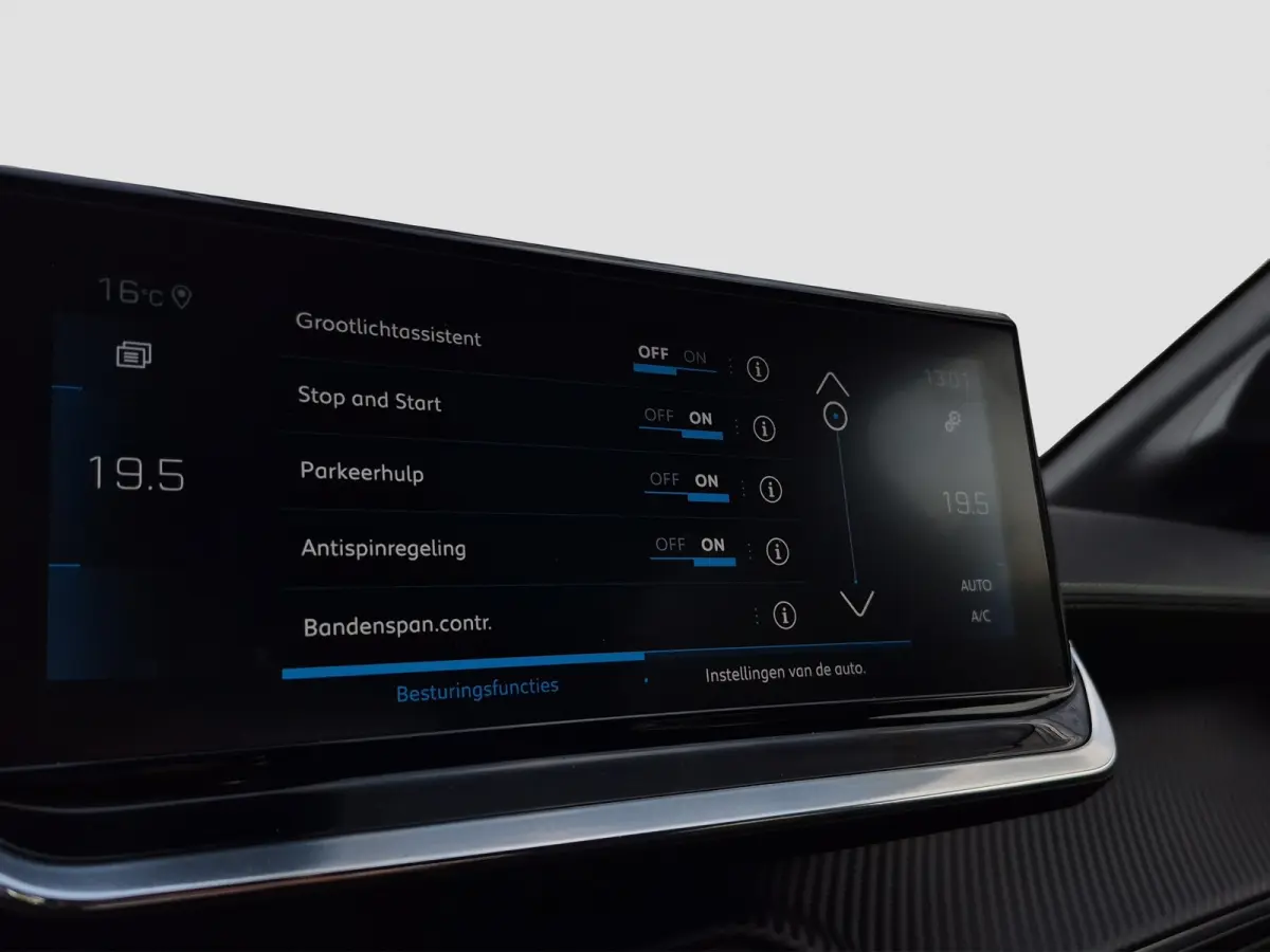 1.2 PURETECH 100PK 5-DRS GT-LINE Trekhaak afneembaar | Camera | LED | Parkeersensoren | Full map navigatie | Carplay/android auto |