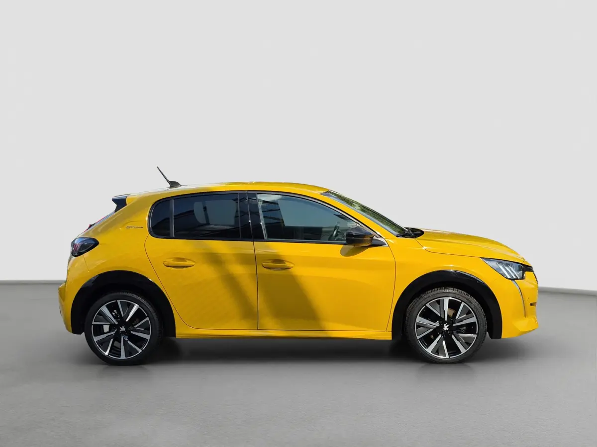 1.2 PURETECH 100PK 5-DRS GT-LINE Trekhaak afneembaar | Camera | LED | Parkeersensoren | Full map navigatie | Carplay/android auto |