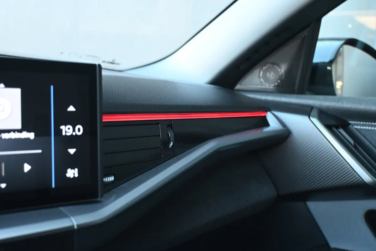 1.2 Turbo Hybrid GS 145pk | HeadUp-Display | Stuur/Stoelverwarming | 360 Camera | Adaptive Cruise | Navigatie | !!