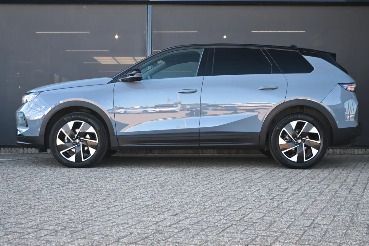 1.2 Turbo Hybrid GS 145pk | HeadUp-Display | Stuur/Stoelverwarming | 360 Camera | Adaptive Cruise | Navigatie | !!