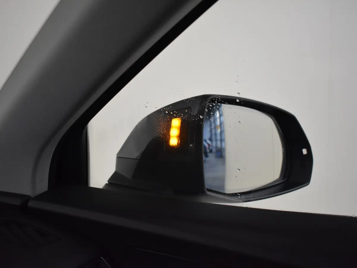 2.0 TFSI quattro Sport Pro Line 251 Pk AUT l Achteruitrijcamera | Lederen Bekleding l Panoramadak l Elektr. Trekhaak l NAvigatie | Elektr. Achterklep l Dodehoek detectie | 18"LMV