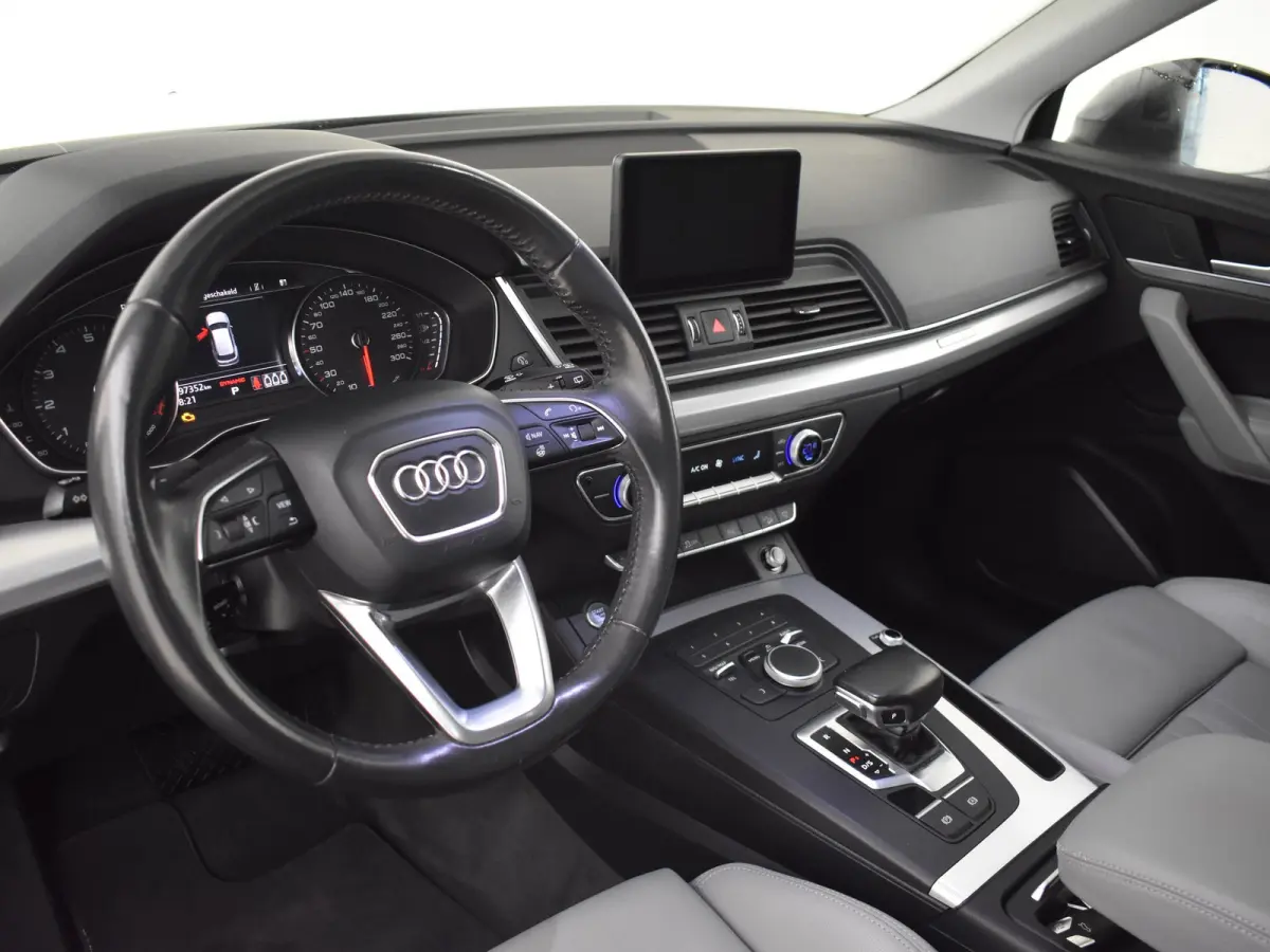 2.0 TFSI quattro Sport Pro Line 251 Pk AUT l Achteruitrijcamera | Lederen Bekleding l Panoramadak l Elektr. Trekhaak l NAvigatie | Elektr. Achterklep l Dodehoek detectie | 18"LMV