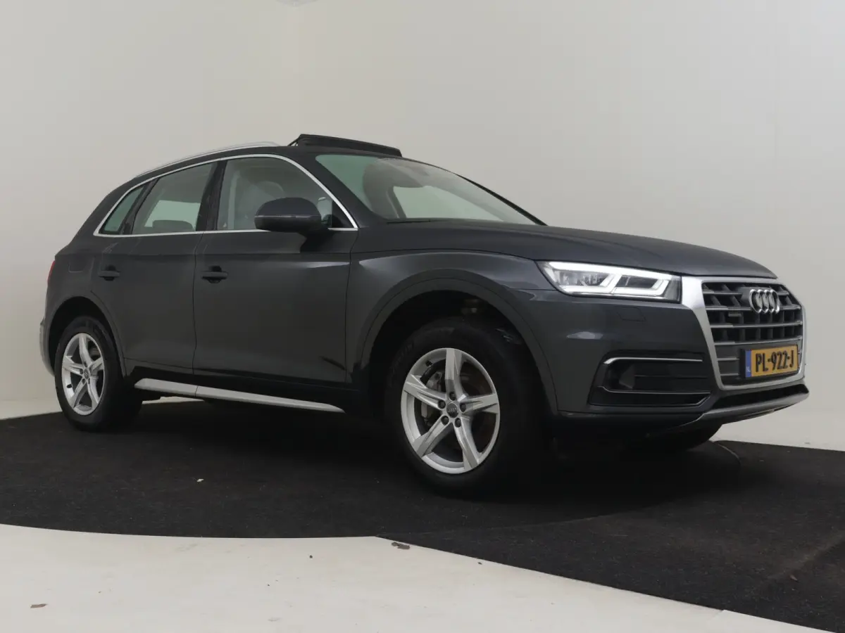 2.0 TFSI quattro Sport Pro Line 251 Pk AUT l Achteruitrijcamera | Lederen Bekleding l Panoramadak l Elektr. Trekhaak l NAvigatie | Elektr. Achterklep l Dodehoek detectie | 18"LMV