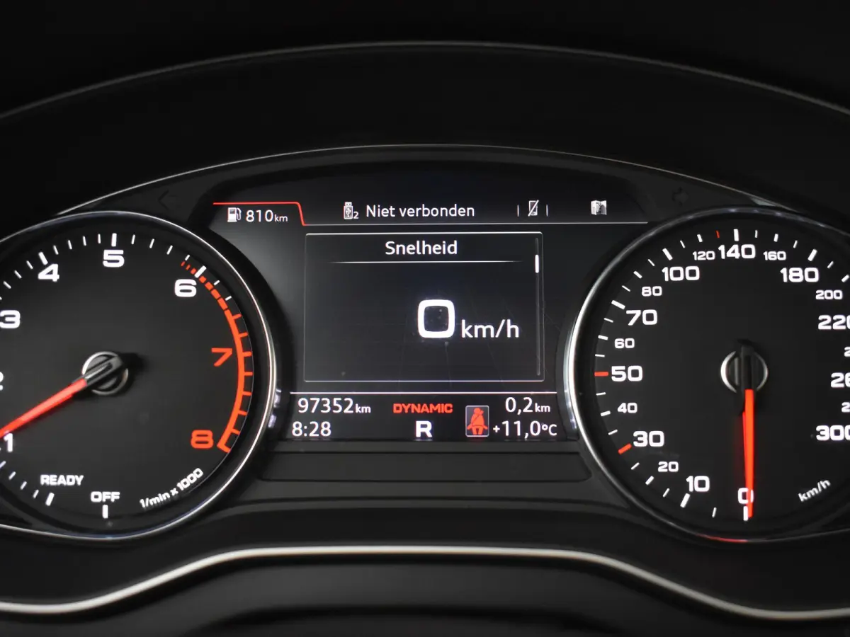 2.0 TFSI quattro Sport Pro Line 251 Pk AUT l Achteruitrijcamera | Lederen Bekleding l Panoramadak l Elektr. Trekhaak l NAvigatie | Elektr. Achterklep l Dodehoek detectie | 18"LMV