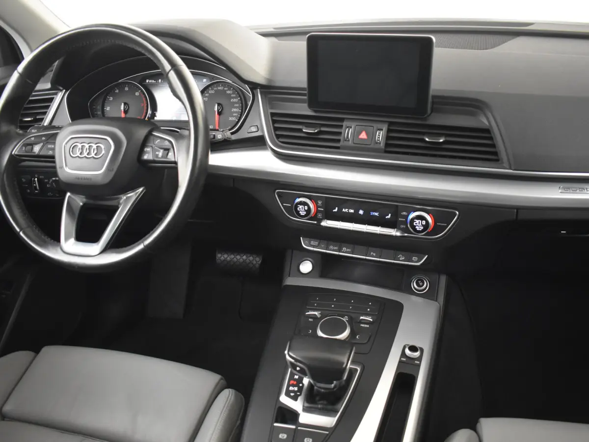 2.0 TFSI quattro Sport Pro Line 251 Pk AUT l Achteruitrijcamera | Lederen Bekleding l Panoramadak l Elektr. Trekhaak l NAvigatie | Elektr. Achterklep l Dodehoek detectie | 18"LMV