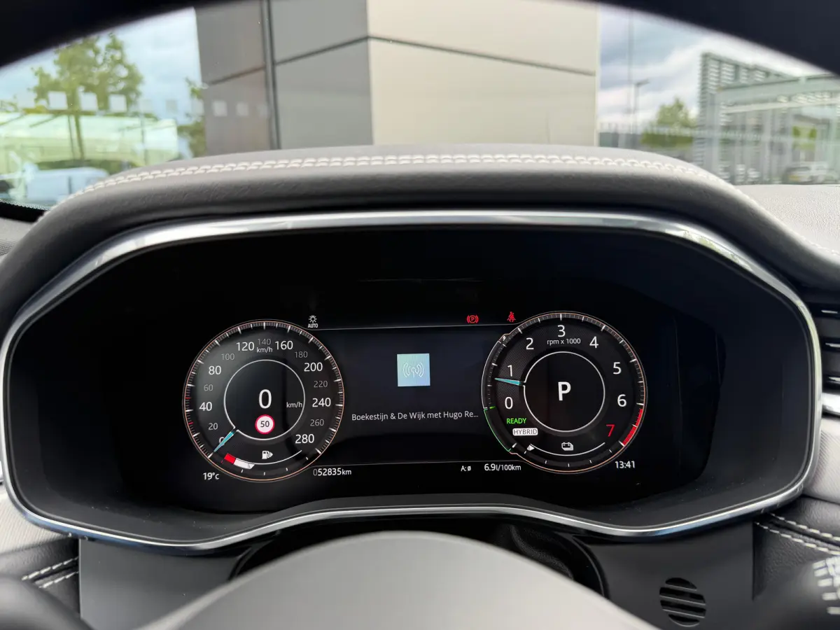 P400e PHEV R-Dynamic S | Pano | Afneembare trekhaak | Black Pack | Adaptieve Cruise Control | Meridian