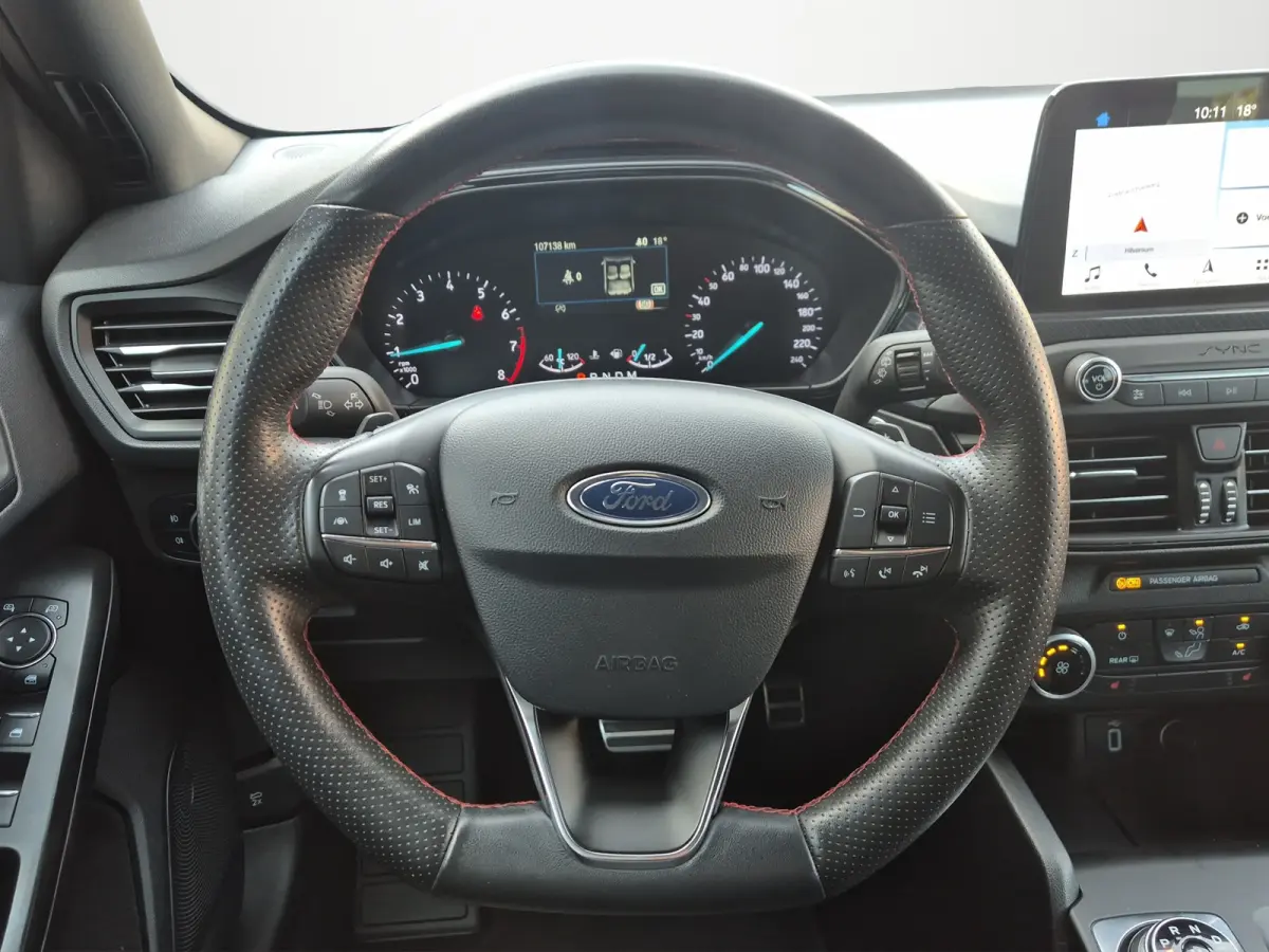 1.5 EcoBoost 150pk ST Line Automaat | Technology Pack | Stoelverwaming | 18" LMV | Privacy Glass |