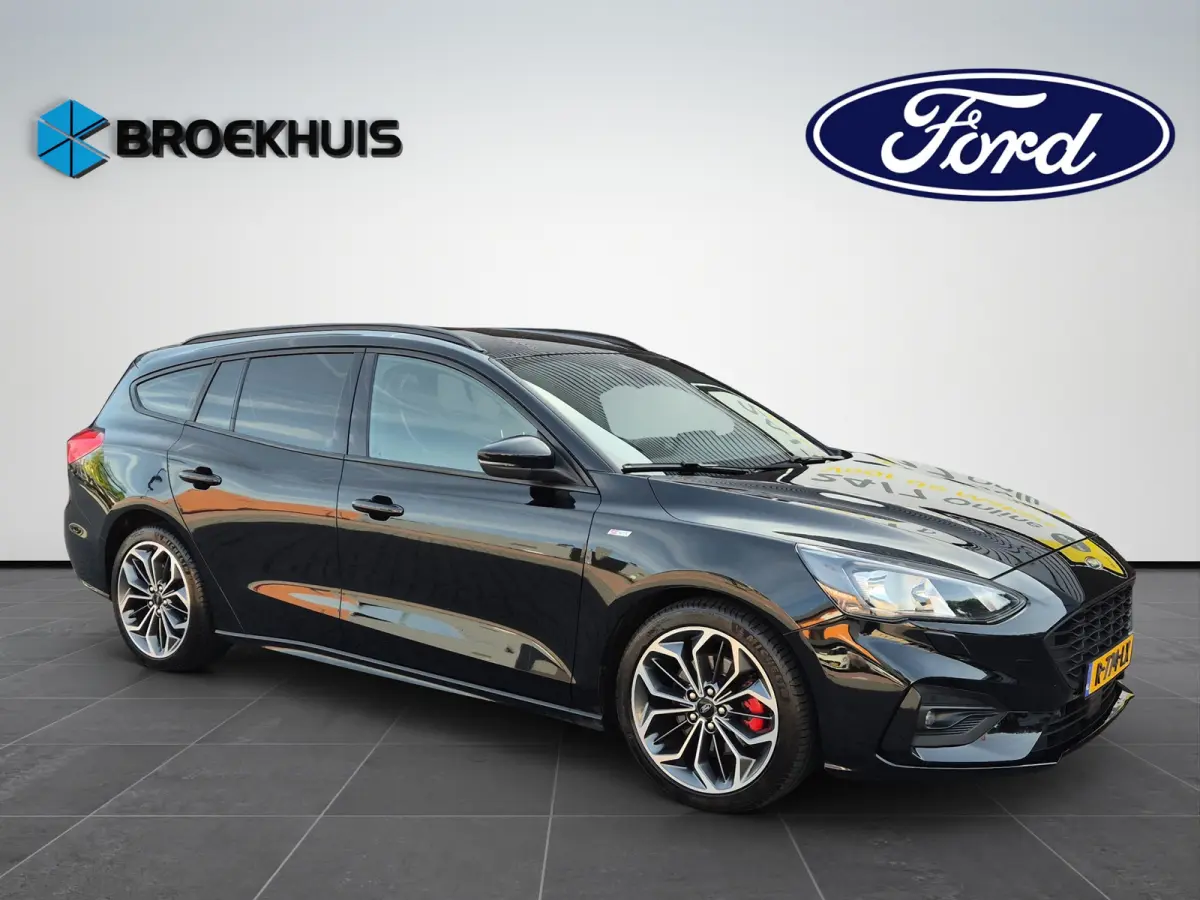 1.5 EcoBoost 150pk ST Line Automaat | Technology Pack | Stoelverwaming | 18" LMV | Privacy Glass |