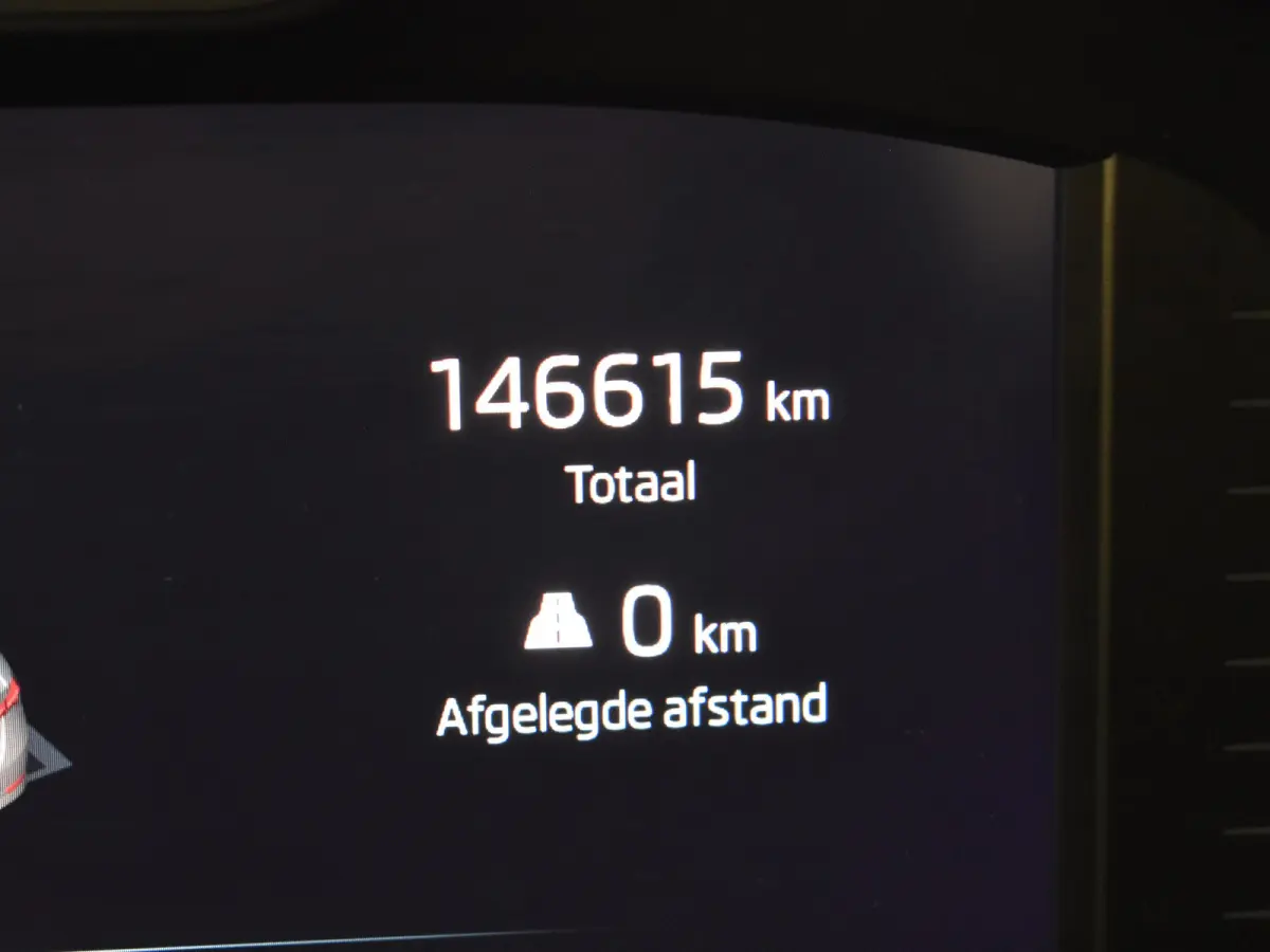 1.4 TSI iV PHEV Business Edition 204 Pk DSG/AUTO | Trekhaak  | Navigatie | SOH 87,2% | Apple carplay Android auto | Keyless | Parkeersensoren V+A | Cruise control | Stuurverwarming |18"LMV