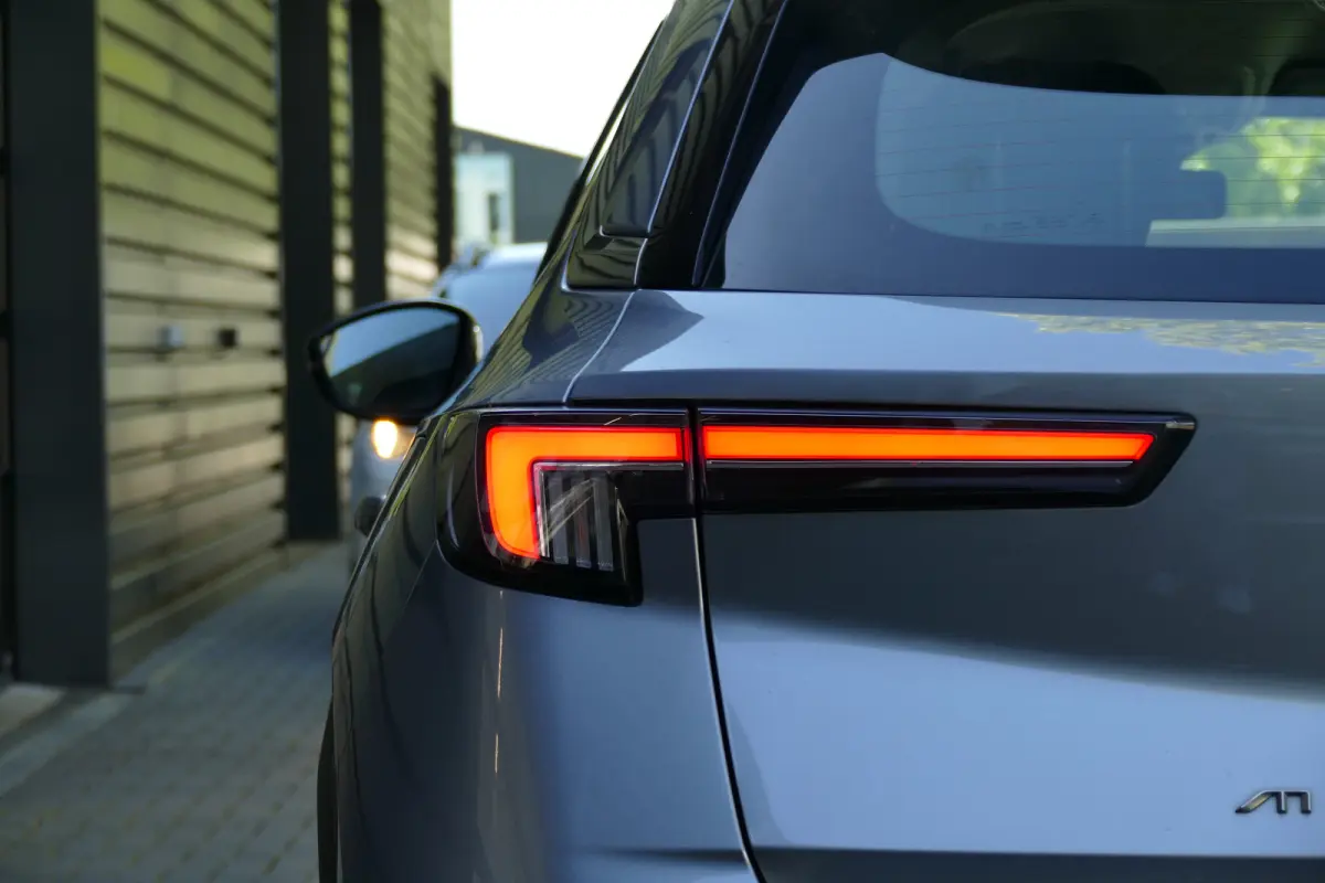 1.2 TURBO 100PK EDITION / AIRCO / LED / 16"LMV / BLUETOOTH / CRUISECONTROL / SCHITTERENDE STAAT !!