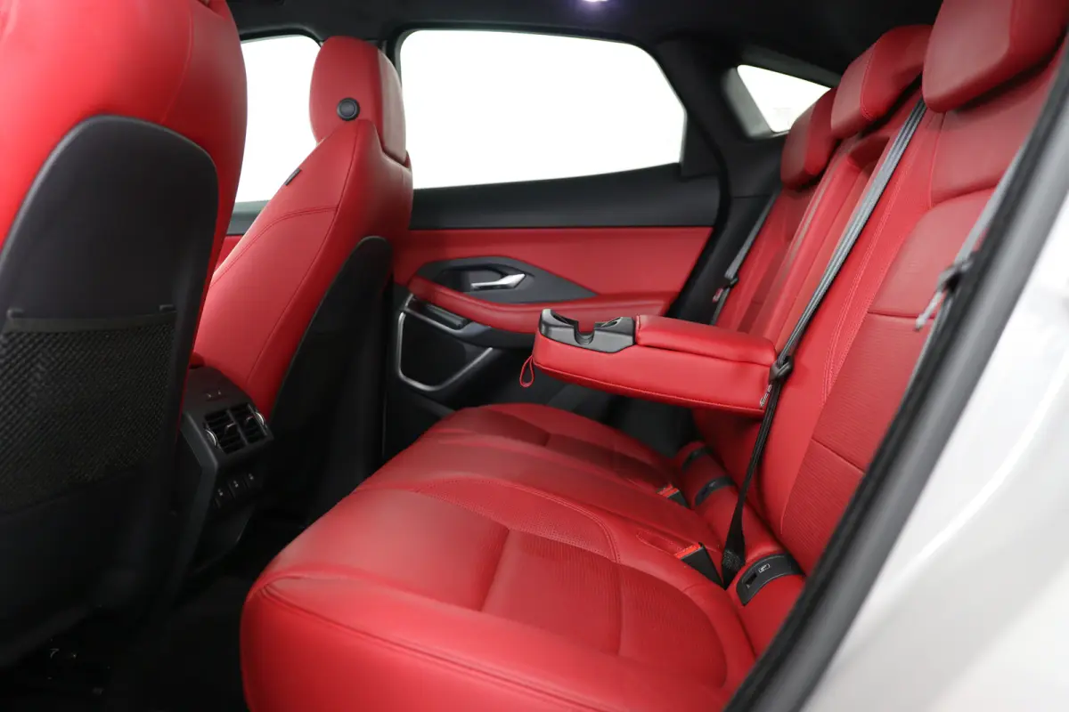 2.0 P300 AWD R-Dynamic HSE | Panoramadak | Stoelverwarming & koeling | Memory stoelen | Cruise Adaptief | Leder | Keyless
