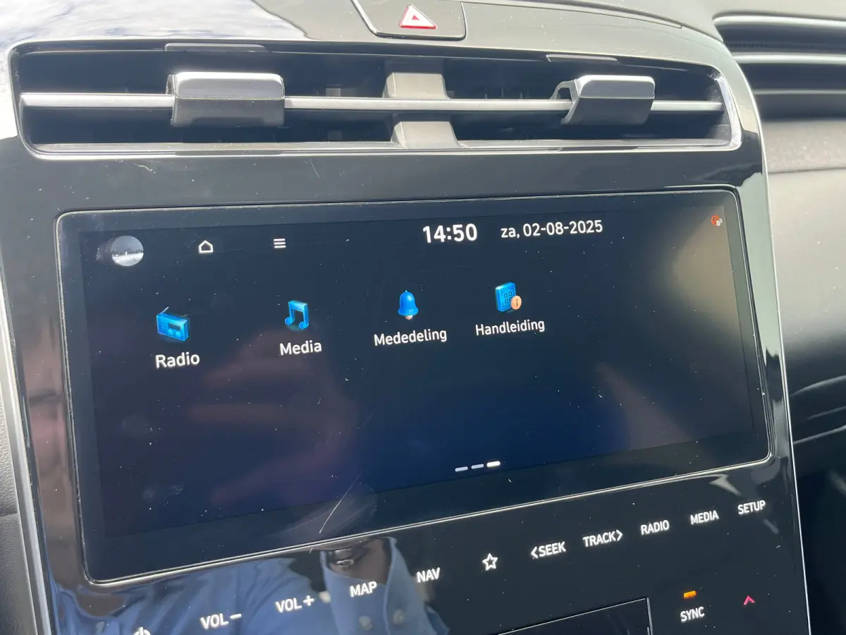 1.6 T-GDI 265pk PHEV Comfort Smart 4WD | Climate | Camera | Carplay | Keyless | Navigatie | Full - Led | Elek. Klep | Winterpakket | 19" Lichtmetaal | Digitale Cockpit | Parkeer Assistent | 