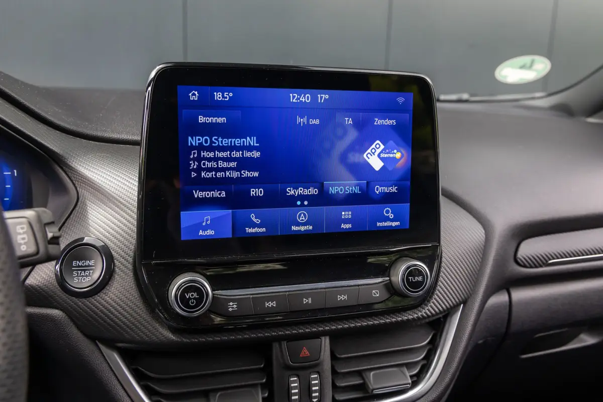 1.0 EcoBoost ST-Line X | Dealer o.h. | Panoramadak | Parkeer-camera | Winter-pack | B&O Audio | LED verlichting | 18''