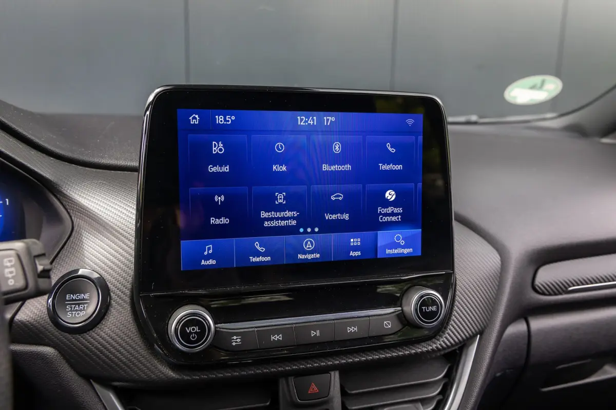 1.0 EcoBoost ST-Line X | Dealer o.h. | Panoramadak | Parkeer-camera | Winter-pack | B&O Audio | LED verlichting | 18''