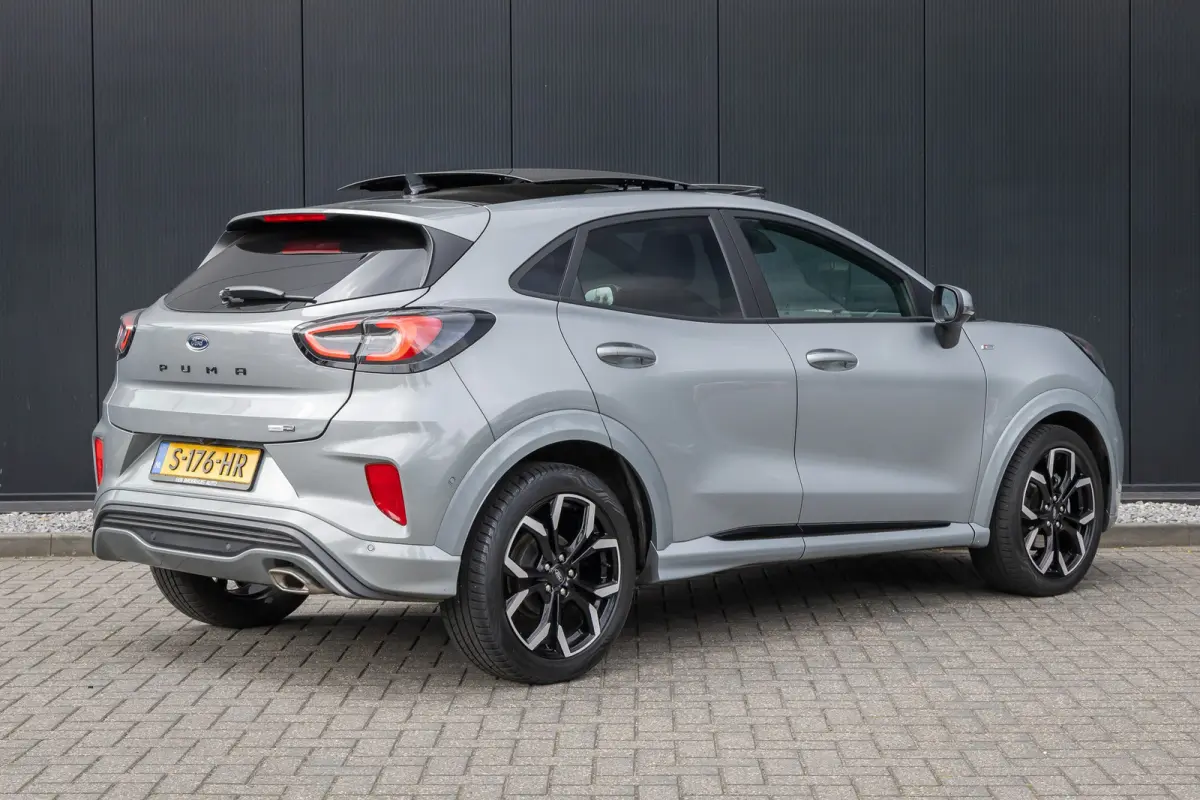 1.0 EcoBoost ST-Line X | Dealer o.h. | Panoramadak | Parkeer-camera | Winter-pack | B&O Audio | LED verlichting | 18''