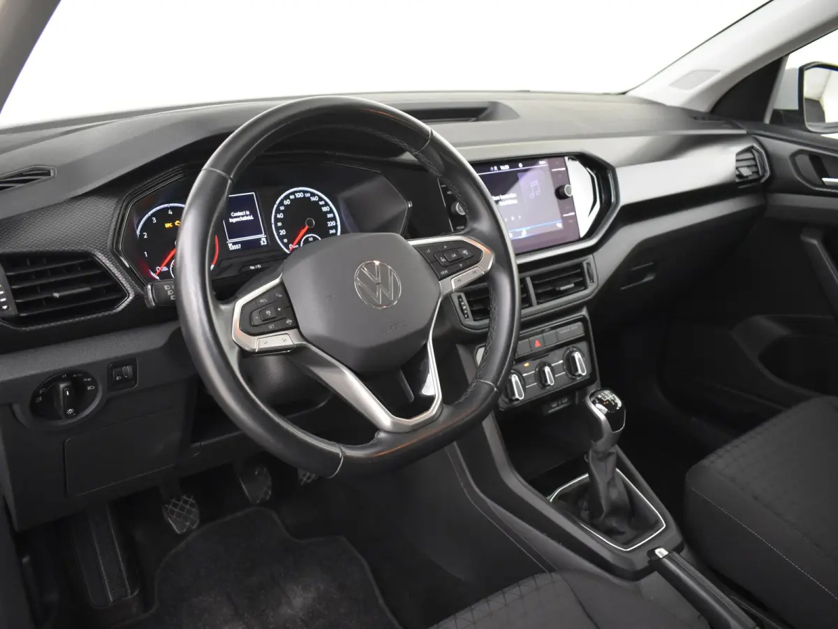 1.0 TSI Life 95Pk | Cruise control adaptief | Parkeersensoren | Apple carplay Android auto | DAB | LED | 16"LMV